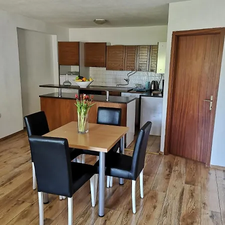 Neva Apartament *