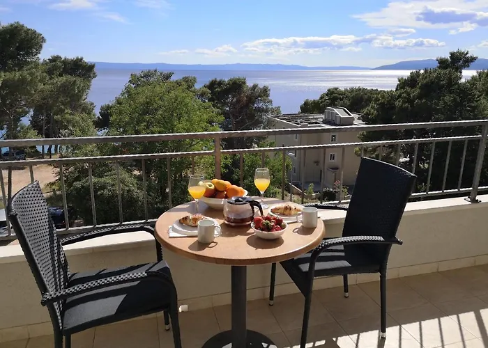 Neva * Makarska