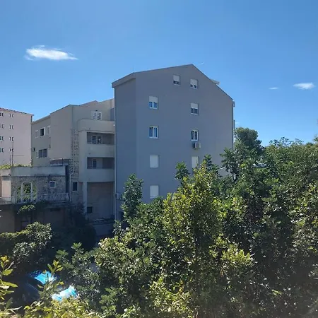 Neva Отель Макарска